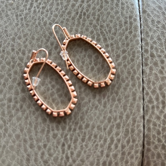 Kendra Scott rose gold earrings - Picture 2 of 2